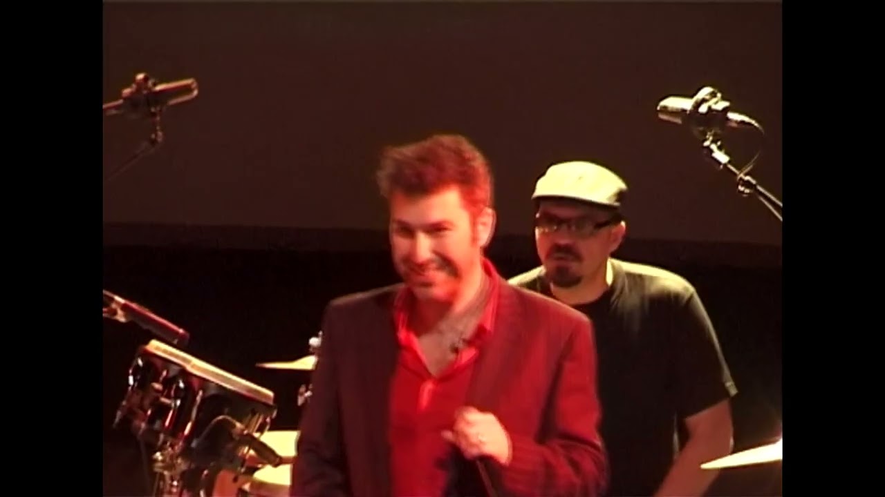 Victoria Vieyra & Juanito Suarez: "Sin rumbo" @ Fives