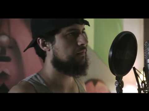 SESIONES DE ESTACIÓN. CURRU - RETRATO REPETIDO