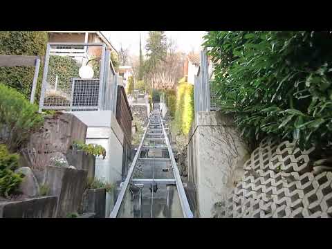 Privater Schrägaufzug Brugg Bergfahrt Hersteller Niederberger - private inclined lift Switzerland