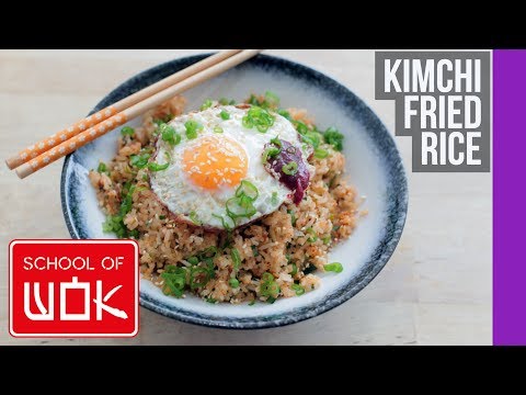 Tasty Korean Kimchi Fried Rice and Egg Recipe!