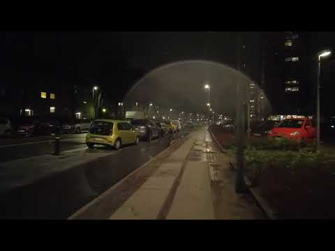 MongoTV_8418 - Del 2 - TIL LIDL I BLÆST OG ISKOLD SLUD SENT TORSDAG AFTEN OG SÆLGER TOMMER FLASKER