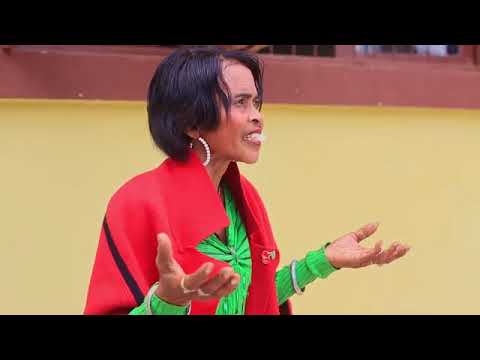 Malagasy zaho - Kaiamba tena izy