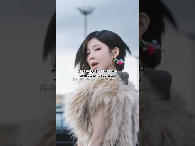 Vídeo relacionado con K-Pop Princesa Coreana Pop Music Idol Grupo Concierto Banda Chica Camiseta