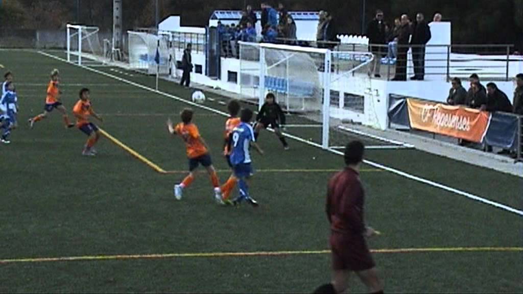 CF OS REPESENSES - VISEU2001 SUB12  1-0
