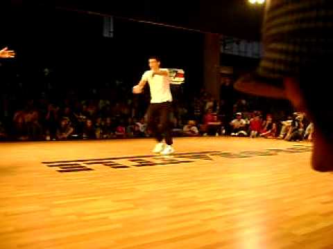 Euro Battle 2011  One vs One BBOY Twins 2 Flying Boys Crew  vs ???