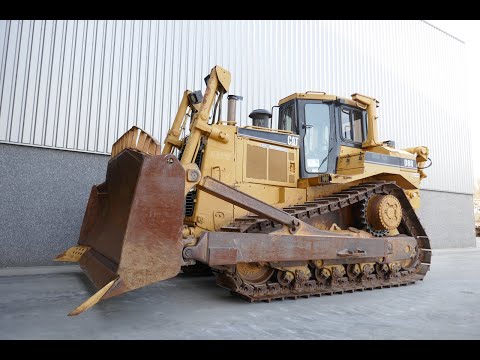 Demonstration video Caterpillar D8R dozer