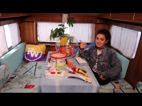 RWTV: Caravan Chicklet - Charli XCX - Rock Werchter 2017