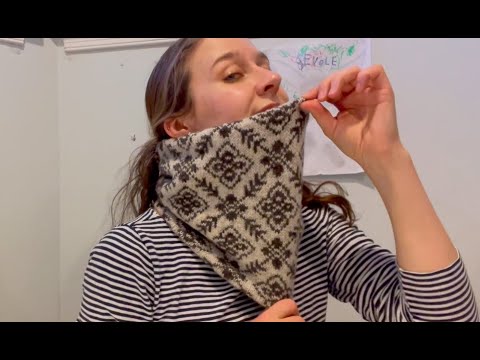 Tiny Desk Knitting Episode 9: Scandinavian Cowl