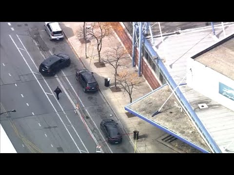 Person killed in shooting outside Chicago Greyhound bus station