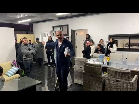 Live Auction in Greenacre | Omar Saadi & Mark Saleh - Harcourts Greenacre