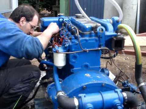 Starting up the Perkins marine engine after 12 years - a small leakage...