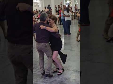 no clube Alegria de Viver em Guaraniaçu no Paraná.Brasil #shotrs #baile #dancarinos