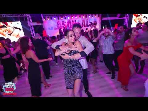 Azael Salazar & Blanka CasaBlanka Androšević - bachata social dancing @ SSD 2022, Rovinj