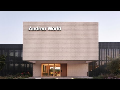 We keep growing | New head office and showroom in Valencia