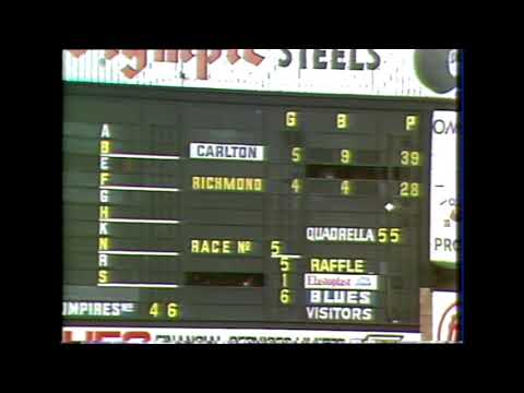 Half Time break 1985 Round 8