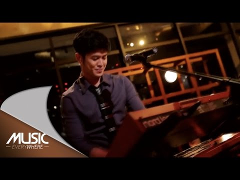 Music Everywhere MLD SPOT - Maliq & D'Essentials - Barcelona ( Fariz RM Cover )