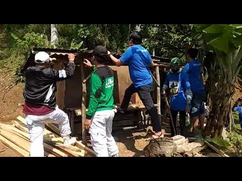 FPI Ciambar Sukabumi Dan KNPI Ciambar Kerjasama Bedah Rumah Kakek Berusia 78 Tahun    Ahad, 14 Juni