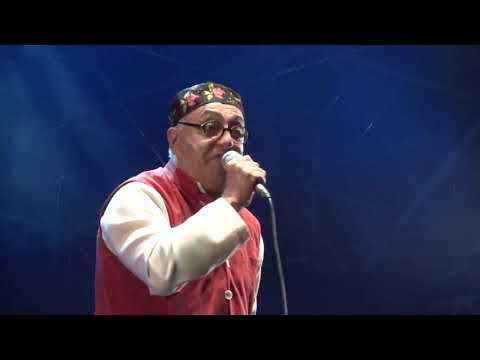 Peppe Barra omaggia Bob Marley con "No woman no cry"