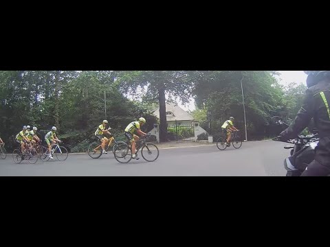 Wielrenners met eigen verkeersregels