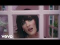 EMELINE STRUT Official Video