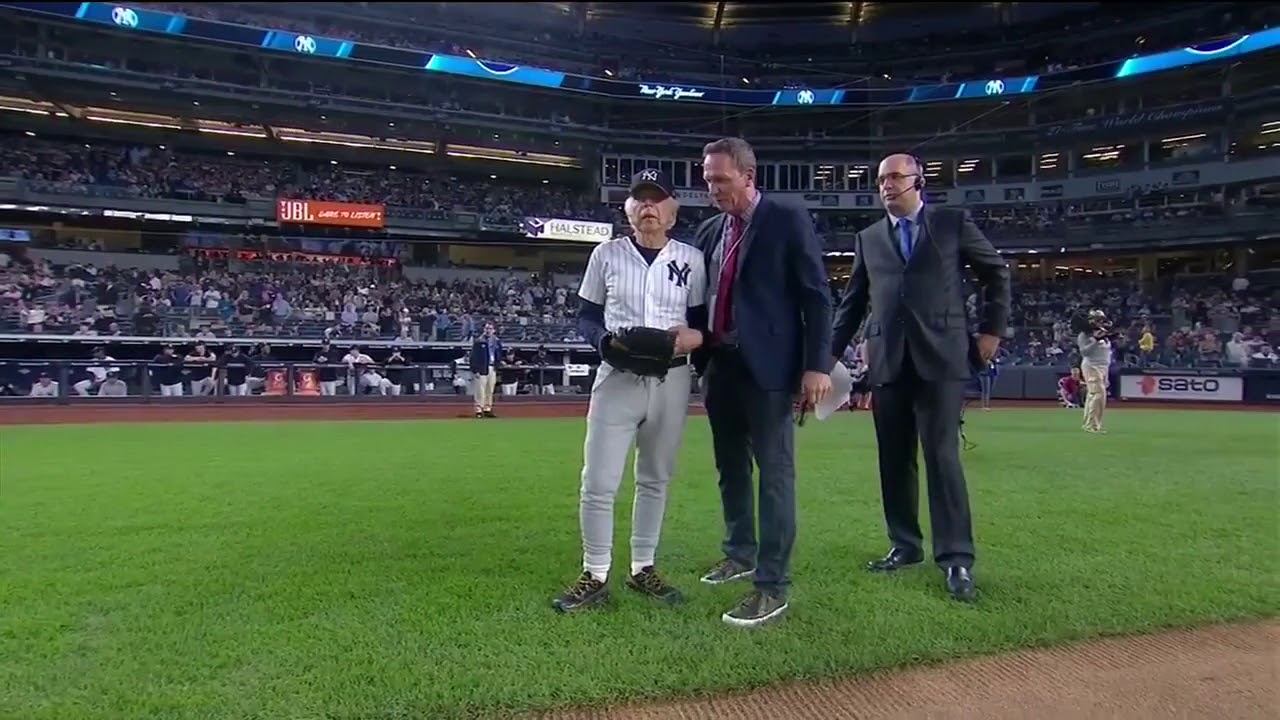 Ralph Lauren throws out the first pitch at Yankee Stadium thumnail