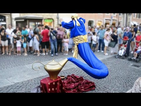 download lagu mp3 mp4 Street Entertainment, download lagu Street Entertainment gratis, unduh video klip Street Entertainment