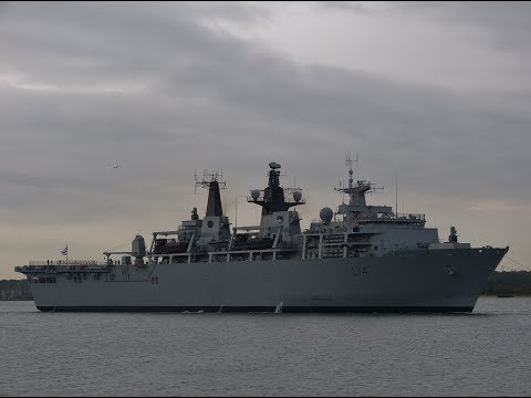 HMS "Albion" arriving at Marchwood from Devonport - 30/08/2017