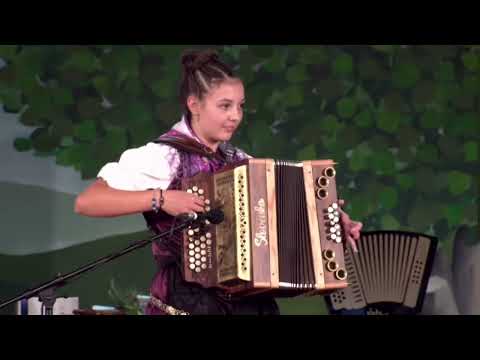 ZALA PRAPER ŠIPEK-Zlata harmonika Ljubečne ( Zmagovalka 2.kategorije )