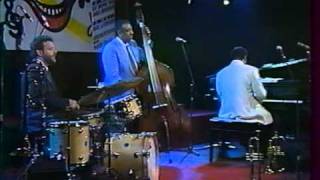 Ray Brown Trio - Summertime (2/6)