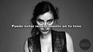 BANKS: judas (español)