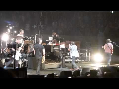 Pearl Jam - "Do The Evolution" - Worcester, MA - 10/15/2013