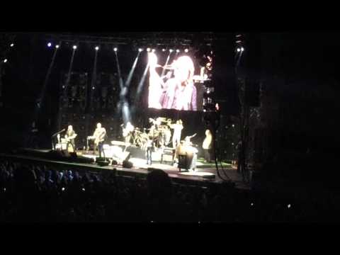 Hall and Oates "Outta Touch" @ Concord Pavilion - Concord, CA  9/18/2016