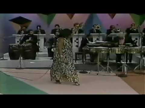 APAGA LA LUZ - CELIA CRUZ Y TITO PUENTE EN VIVO