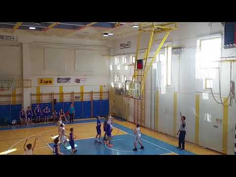 Nik Lovse hits Game Winning 3 point shot - AJDAS LENART U13