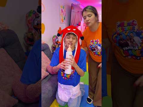 EL BEBÉ QUIERO MUCHO BIBERÓN 🍼 #casosdefamilia #comedia #divertido #humor #fypシ゚viral #shortsviral