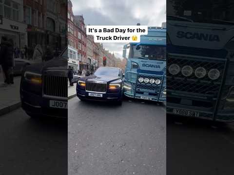 London is chaos🙈 Rolls Royce Cullinan crashes with truck. #London #RollsRoyce#Crash @paulbrown_uk