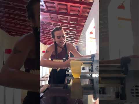 Woman's hair gets caught in pasta maker in Vila Valério, Espírito Santo, Brazil