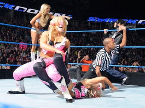 SmackDown: Kelly Kelly & Natalya vs. Layla & Michelle McCool