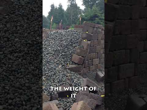 Don’t forget these 2 things for your retaining wall! #olmlandscape