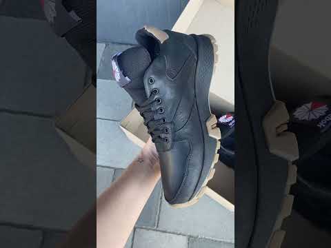 Чоловічі зимові чорні кросівки Reebok, чоловічі зимові шкіряні кросівки, зимове чоловіче шкіряне взуття Рибок - фото 1 - id-p2332422298