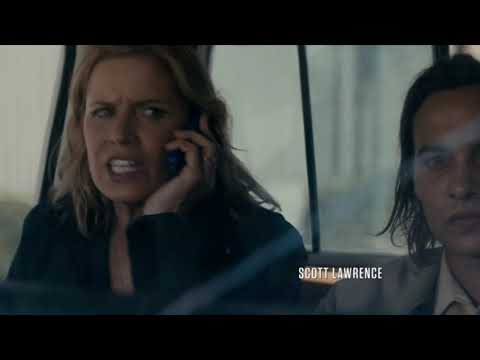 FTWD S1E2 - The radio talk about a virus - Chris in bus