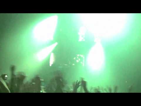 Resolution 2012, Montreal - Axwell, epic moment