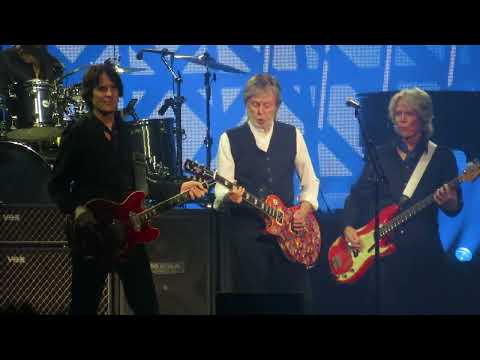 Let Me Roll It - Paul McCartney (Montreal 2025 1st night)