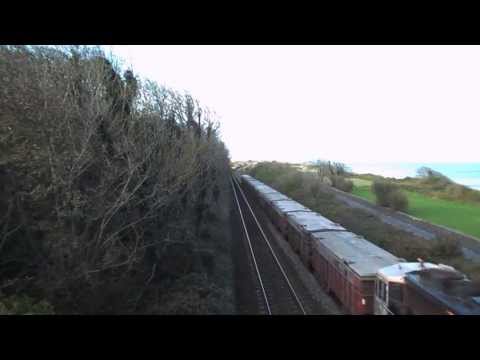 071 Class (No. 081) on laden Tara Mines at The Lady's Stairs, Co. Dublin