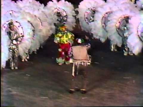 1985 Ukranian American String Bands - Classy Comics