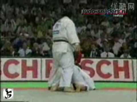 Judo 1997 Paris: Rogers (GBR) Sun (CHN) [ 72kg].