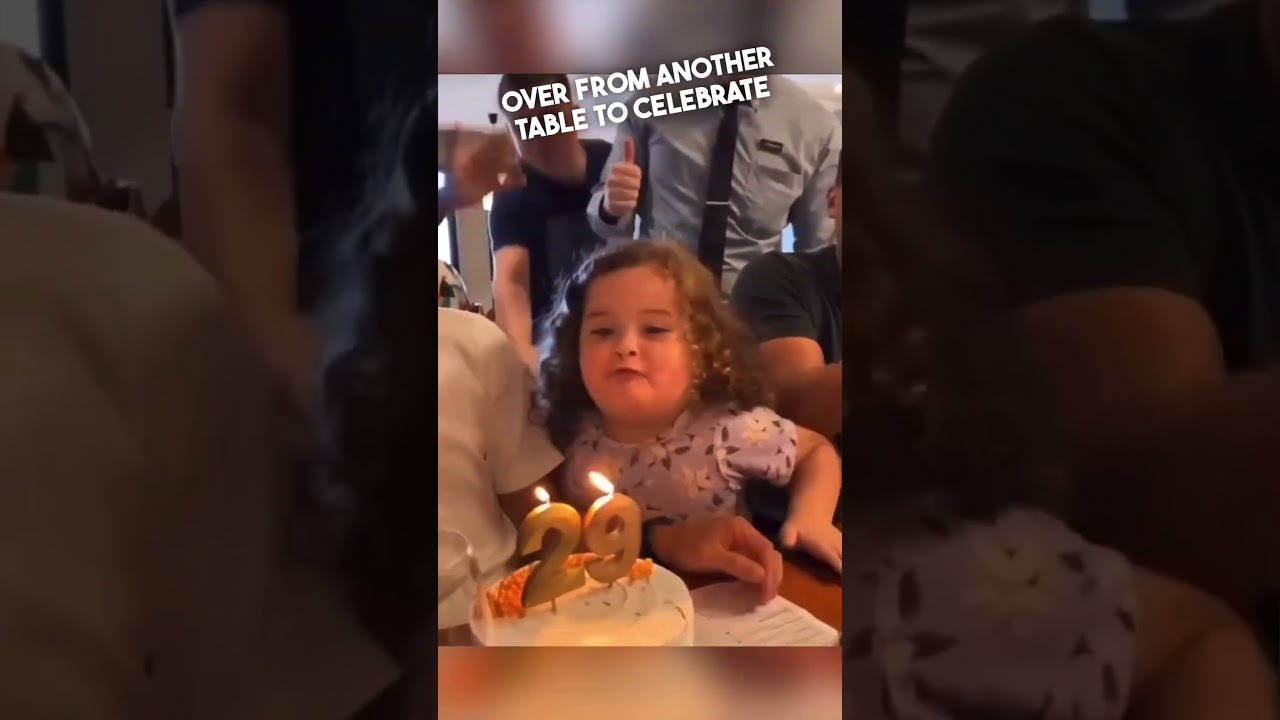 He let this little girl with autism blow out his birthday candles for him ❤️