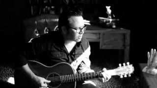 &quot;Thunderbird&quot; - Grant-Lee Phillips Live From The Parlor
