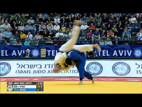 Jaw-dropping throws by Rafael Macedo
