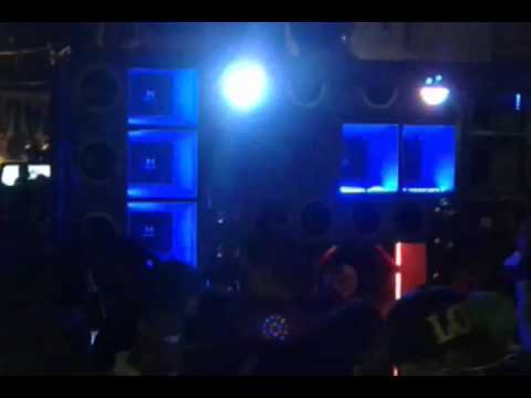 Marcone  baile  lotado